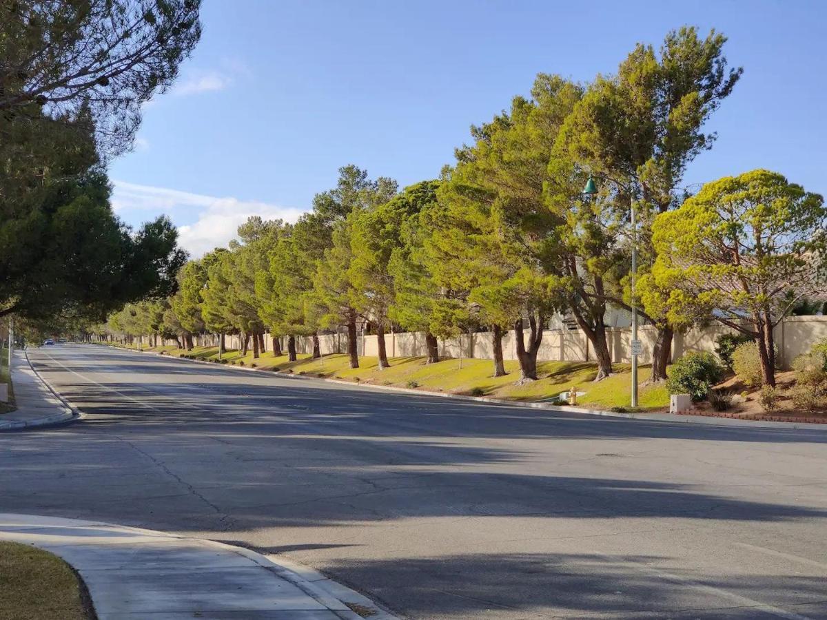 Nice Private Room In A House Close To Red Rock & Las Vegas Strip Exteriör bild