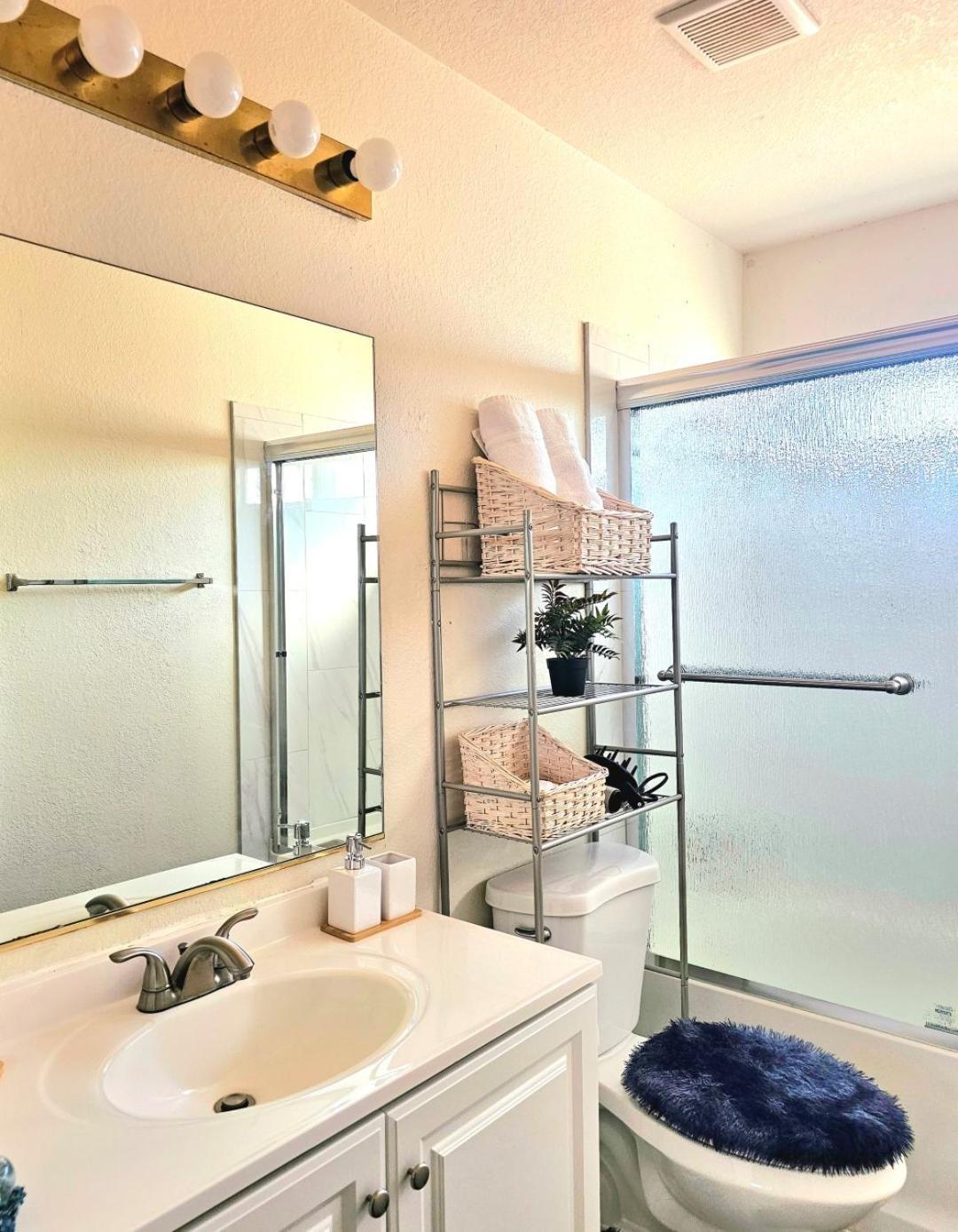 Nice Private Room In A House Close To Red Rock & Las Vegas Strip Exteriör bild